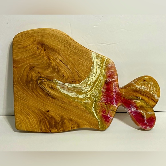 BRAND NEW Hand-carved Wooden Resin Charcuterie Board - Picture 2 of 12